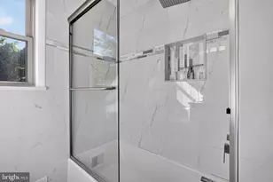 997 N Sycamore St, Falls Church, VA 22046 - Photo 18