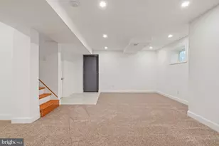 709 E Broad St, Falls Church, VA 22046 - Photo 30