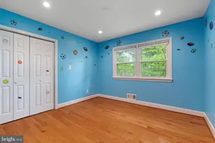 709 E Broad St, Falls Church, VA 22046 - Photo 24