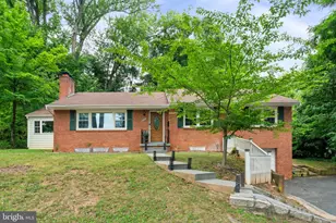 709 E Broad St, Falls Church, VA 22046 - Photo 1