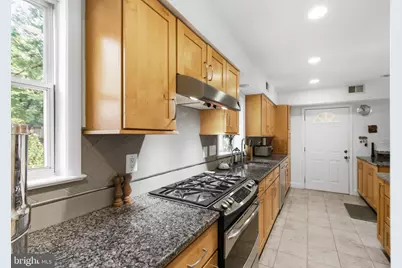 215 W George Mason Road W, Falls Church, VA 22046 - Photo 12