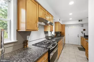 215 W George Mason Road W, Falls Church, VA 22046 - Photo 12