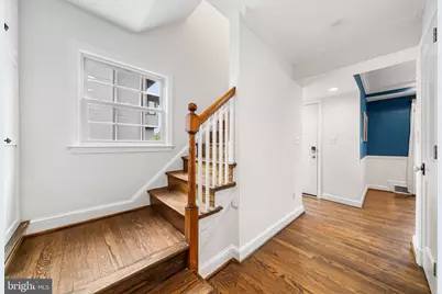 211 W Greenway Boulevard W, Falls Church, VA 22046 - Photo 18
