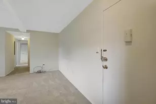 200 N Maple Ave, Falls Church, VA 22046 - Photo 2