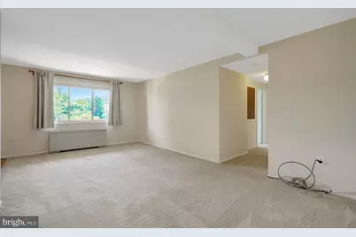 200 N Maple Avenue #503, Falls Church, VA 22046 - Photo 8