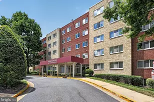 200 N Maple Ave, Falls Church, VA 22046 - Photo 2