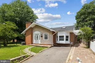 202 S Cherry St, Falls Church, VA 22042 - Photo 1