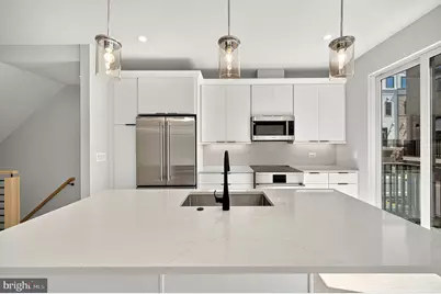 158 N Lee, Falls Church, VA 22046 - Photo 16