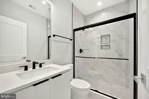 158 N Lee, Falls Church, VA 22046 - Photo 8