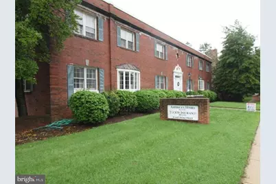 210 Broad Street E #201, Falls Church, VA 22046 - Photo 2