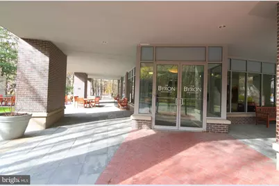 513 W Broad Street #713, Falls Church, VA 22046 - Photo 2