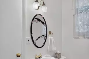201 Garden Ct, Falls Church, VA 22046 - Photo 20