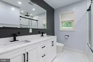 709 E Broad St, Falls Church, VA 22046 - Photo 24