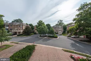 101 Gresham Pl, Falls Church, VA 22046 - Photo 56