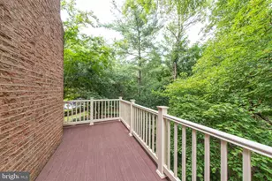 101 Gresham Pl, Falls Church, VA 22046 - Photo 40