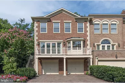 101 Gresham Place, Falls Church, VA 22046 - Photo 2
