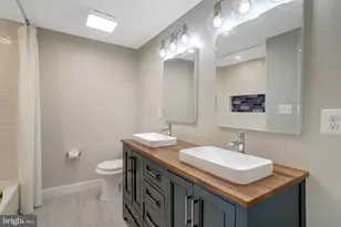 321 Gundry, Falls Church, VA 22046 - Photo 34
