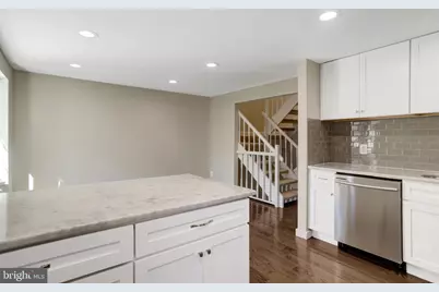 321 Gundry, Falls Church, VA 22046 - Photo 8