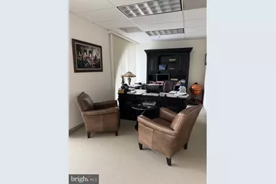 800 W Broad Street W #209, Falls Church, VA 22046 - Photo 10