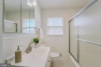 998 N Roosevelt Street, Falls Church, VA 22046 - Photo 20
