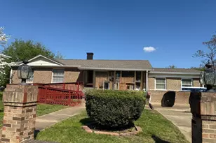 1306 Cardwell St, Fredericksburg, VA 22401 - Photo 2