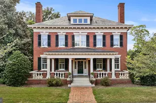 1304 Washington Ave, Fredericksburg, VA 22401 - Photo 1