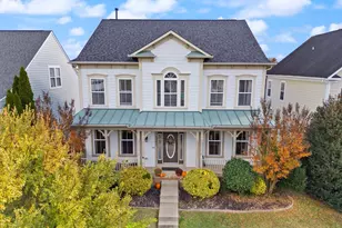 1207 Walker Dr, Fredericksburg, VA 22401 - Photo 2