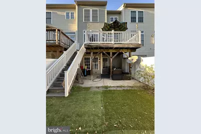 1018 Hotchkiss Place, Fredericksburg, VA 22401 - Photo 2