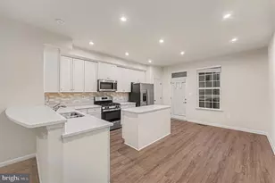 2042 Track Cir, Fredericksburg, VA 22401 - Photo 8