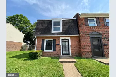 128 Hickok Circle, Fredericksburg, VA 22401 - Photo 2