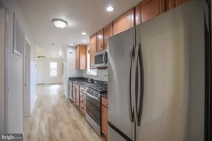 323 Tyler St, Fredericksburg, VA 22401 - Photo 2