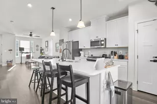 2052 Track Cir, Fredericksburg, VA 22401 - Photo 8