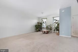 1216 Hudgins Farm Cir, Fredericksburg, VA 22408 - Photo 8