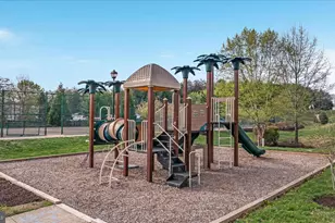 1216 Hudgins Farm Cir, Fredericksburg, VA 22408 - Photo 50