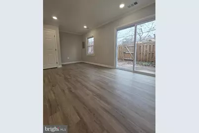 407 Greenbrier Court #407, Fredericksburg, VA 22401 - Photo 8