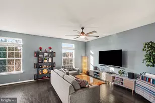 2102 Hays St, Fredericksburg, VA 22401 - Photo 4