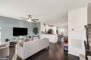 2102 Hays St, Fredericksburg, VA 22401 - Photo 6