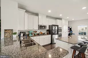 2102 Hays St, Fredericksburg, VA 22401 - Photo 10