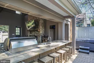 1111 Prince Edward St, Fredericksburg, VA 22401 - Photo 4