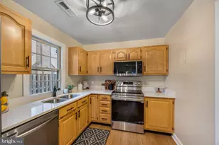 1432 Kenmore Ave, Fredericksburg, VA 22401 - Photo 12