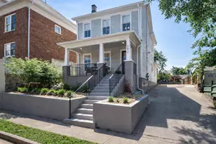 202 Frederick St, Fredericksburg, VA 22401 - Photo 1