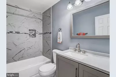 330 Brock Square, Fredericksburg, VA 22401 - Photo 12