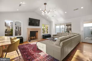 1313 Dandridge St, Fredericksburg, VA 22401 - Photo 12