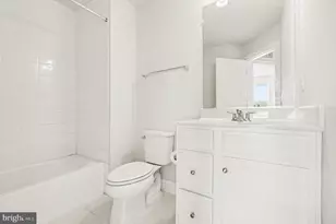 1802 Briscoe Ln, Fredericksburg, VA 22401 - Photo 10