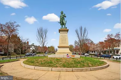 1305 Washington Avenue, Fredericksburg, VA 22401 - Photo 2