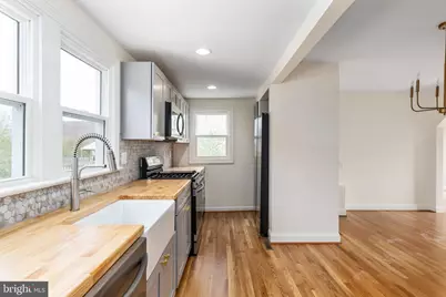 107 Gibson Street, Fredericksburg, VA 22401 - Photo 2