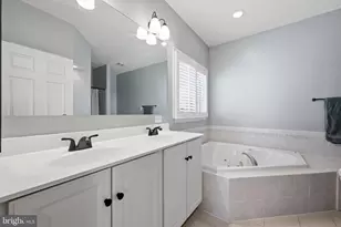 1301 Graham Dr, Fredericksburg, VA 22401 - Photo 10