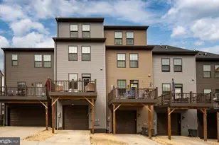 2010 Track Cir, Fredericksburg, VA 22401 - Photo 4