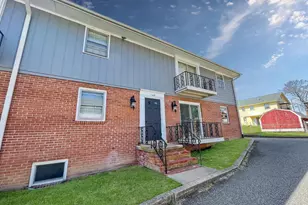 1421 Dandridge St, Fredericksburg, VA 22401 - Photo 1