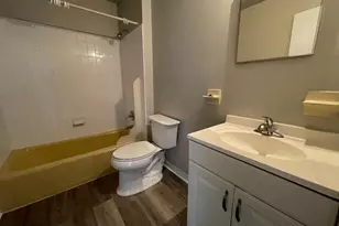 1421 Dandridge St, Fredericksburg, VA 22401 - Photo 4